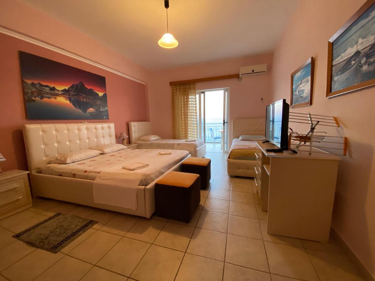 Hotel Odhisea เคพาโร ภายนอก รูปภาพ