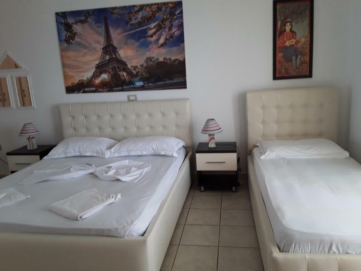 Hotel Odhisea เคพาโร ภายนอก รูปภาพ